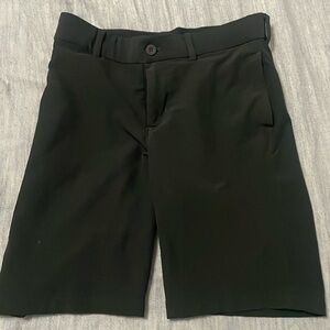Nike Boys Golf Shorts.  Size M.